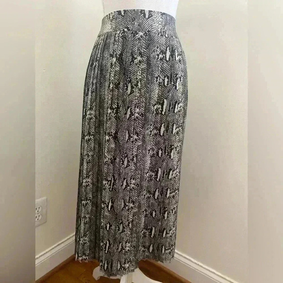 J. Crew Snake Print Pleated Midi Skirt Size 14 NWT - Picture 2 of 9